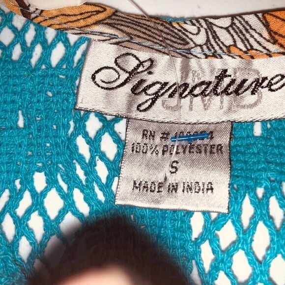 3 for $20!- Fun Sunshine Blouse Size S - Picture 5 of 6